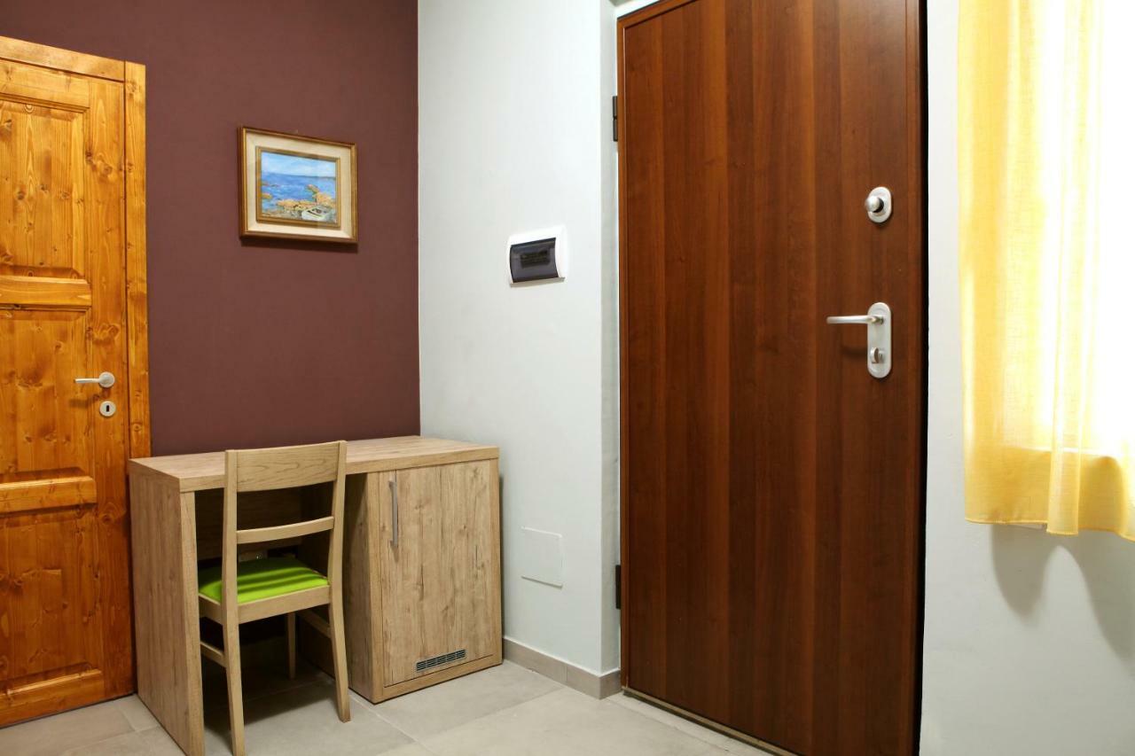 לינה וארוחת בוקר Porto SantʼElpidio La Casa Di Nonno Giulio מראה חיצוני תמונה